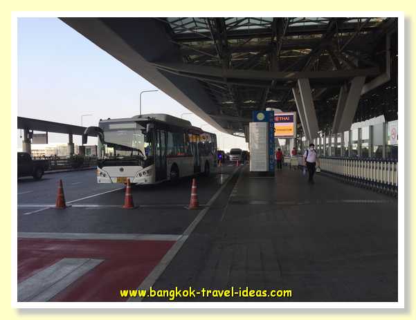 bangkok-airport-arrivals-23.11
