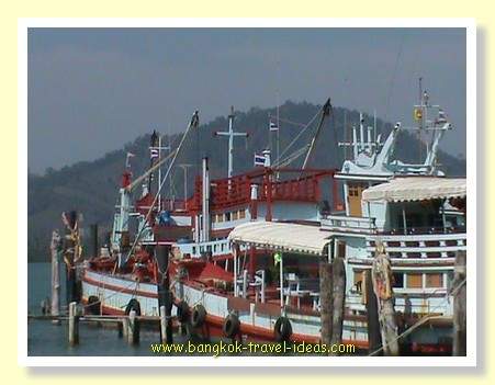Koh Chang fishing boats back from a day's work Koh Chang fishing boats back from a day's work