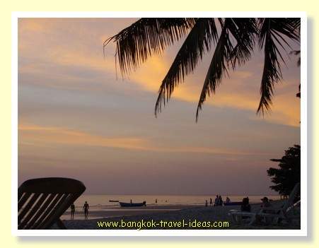 Sunset over a Bangkok beach Sunset over a Bangkok beach
