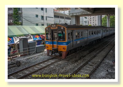 Bangkok train Bangkok train