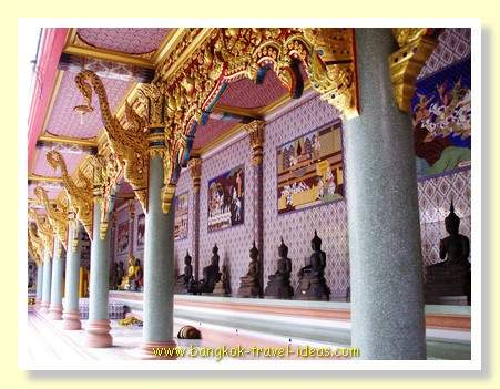 Thailand Buddhist Temple cloisters
