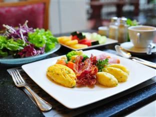 centre point ploenchit 04