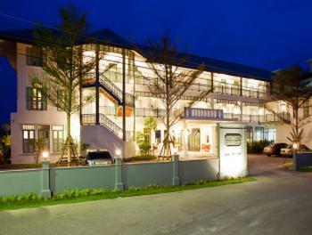 Relax at the Devasom located just outside of Hua Hin Relax at the Devasom located just outside of Hua Hin