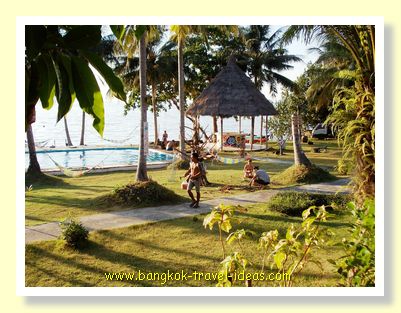 Pool area and lawn at Gu's Bay Resort, Bailan on Koh Chang