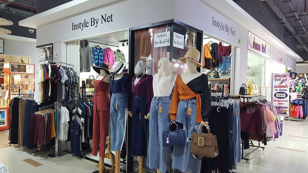 Paseo Mall ladies fashion outlet Paseo Mall ladies fashion outlet