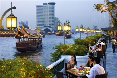 Oriental Hotel Bangkok situated on the Chaopraya River is just the place to take afternoon tea whilst looking over theChao Phraya River