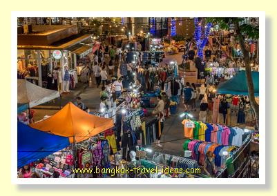 Stalls at the Paseo Mall night market near Suvarnabhumi Airport