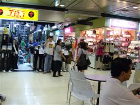 There is a twist and turn around every corner in the Platinum Fashion Mall