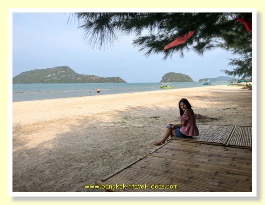 Dolphin Bay beach beds in Prachuap Khiri Khan Dolphin Bay beach beds in Prachuap Khiri Khan