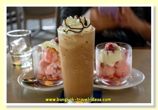 rama 9 park ice creams and coffee rama-9-park-01