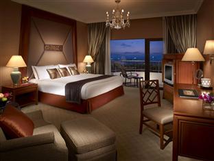 Shangri-La rooms are very well appointed and well worth the money