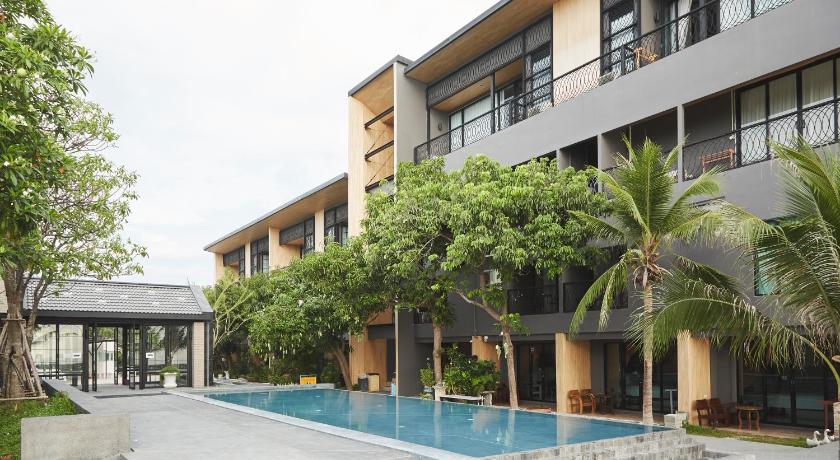 Instagram photographers pool at Siam Beach Hua Hin