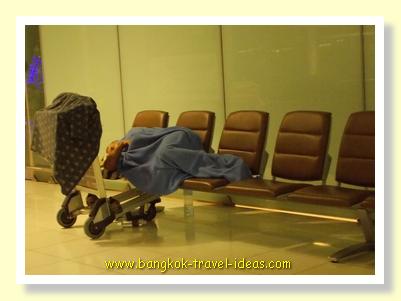 Sleeping In Bangkok Airport Miracle Lounge In Bangkok Airport